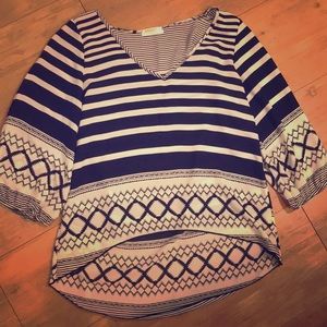 Hi Low 🔲 Patterned Top!